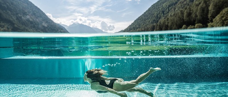 Wellnesshotel Südtirol SCHWARZENSTEIN - Wellnessurlaub in den Alpen Wellnesshotel Südtirol SCHWARZENSTEIN - Wellnessurlaub in den Alpen