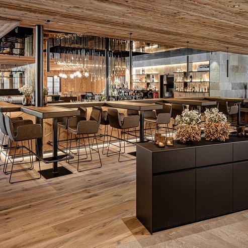 Wellnesshotel Südtirol SCHWARZENSTEIN - Wellnessurlaub in den Alpen Wellnesshotel Südtirol SCHWARZENSTEIN - Wellnessurlaub in den Alpen