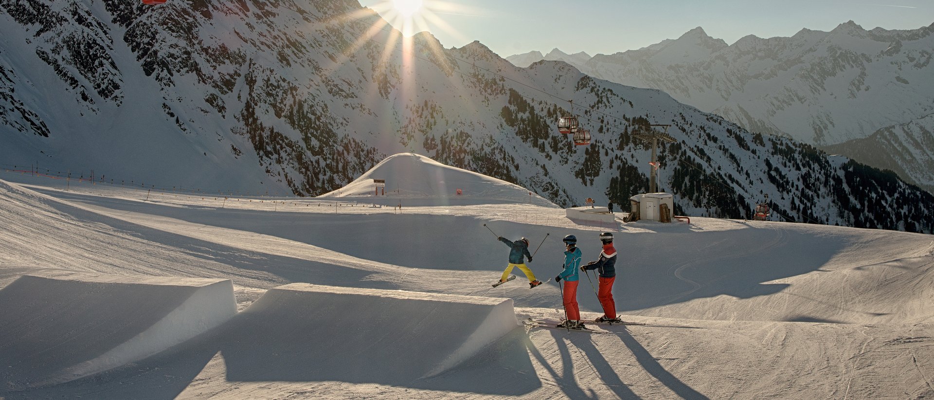 Wellnesshotel Südtirol SCHWARZENSTEIN - Wellnessurlaub in den Alpen Wellnesshotel Südtirol SCHWARZENSTEIN - Wellnessurlaub in den Alpen